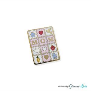 MOM Quilt Enameled Lapel Pin